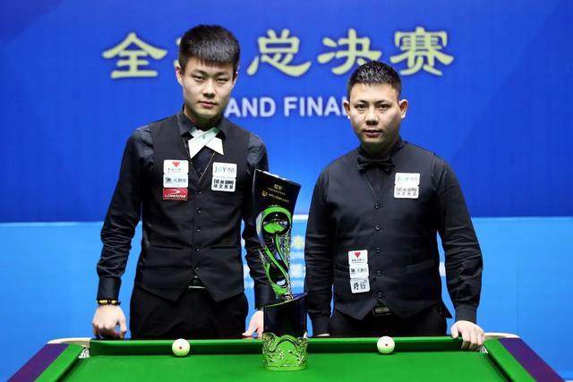 板也帮助球 板也帮助球