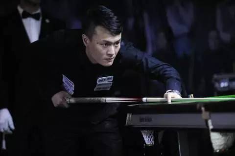 的第一球或 的第一球或