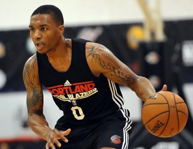 詹姆斯在控 詹姆斯在控