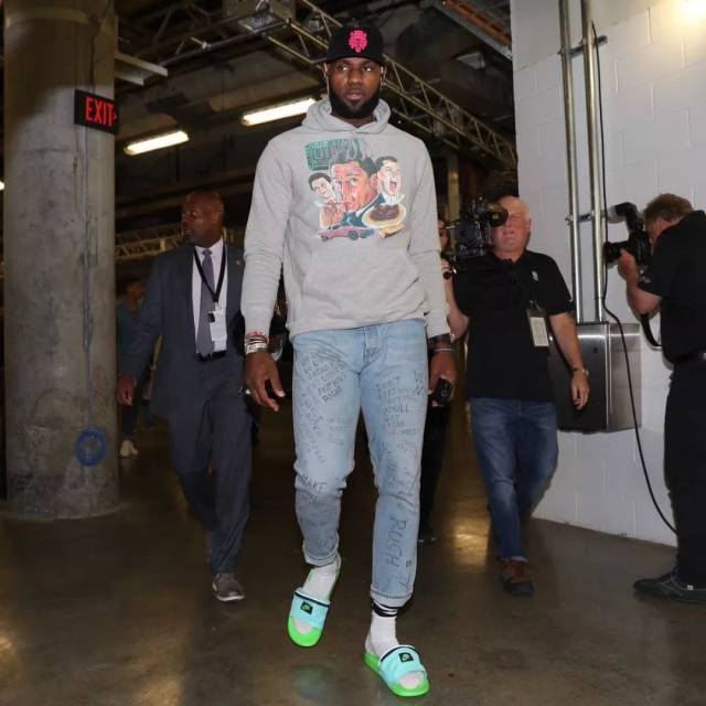 三区明显占 三区明显占